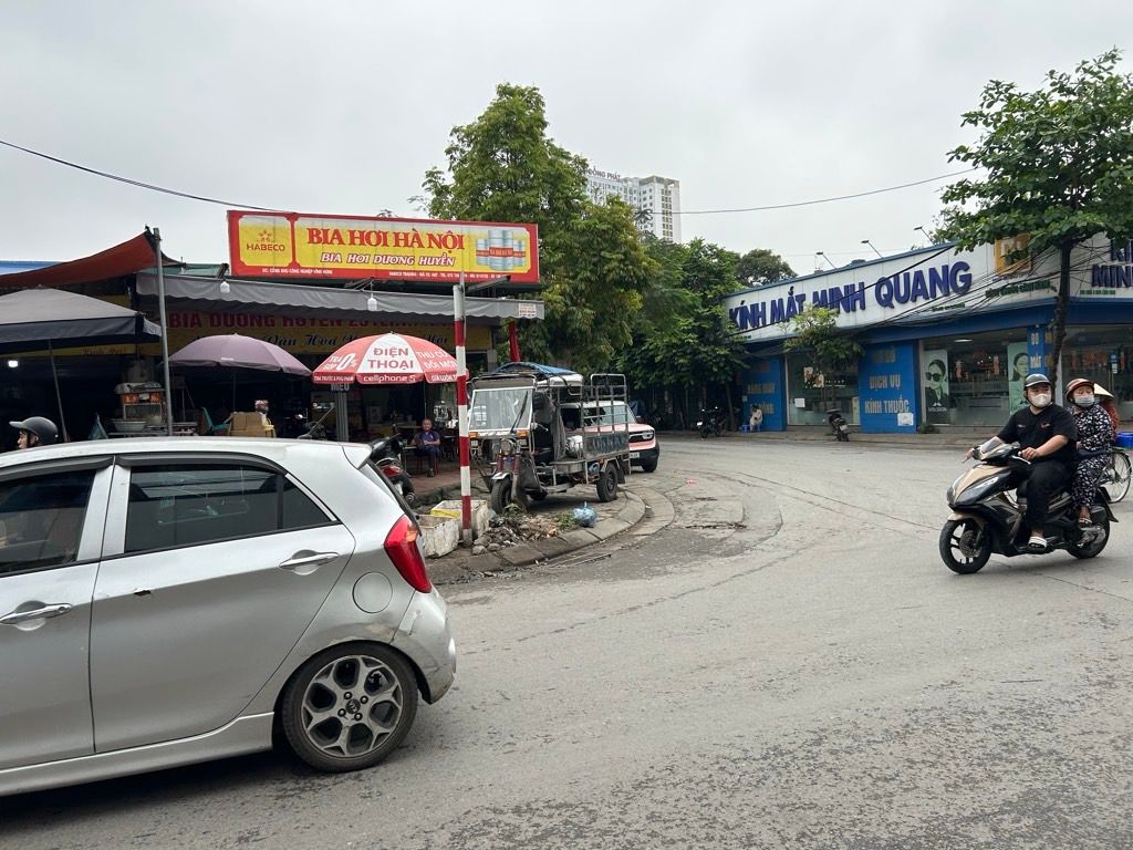 Bán nhà Lĩnh Nam - diện tích 106.8m2 1 tầng - Mặt phố kinh doanh - giá 19 tỷ