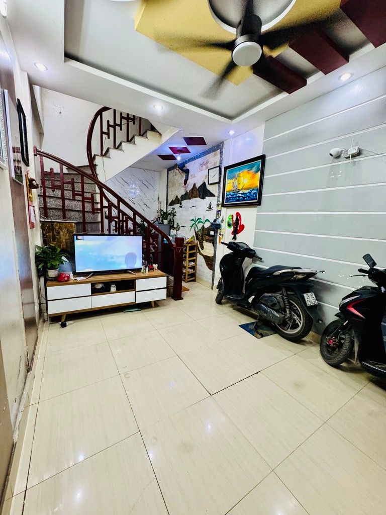 Bán nhà Nam Dư - diện tích 30m2 5 tầng - gần ô tô - giá 6,5 tỷ