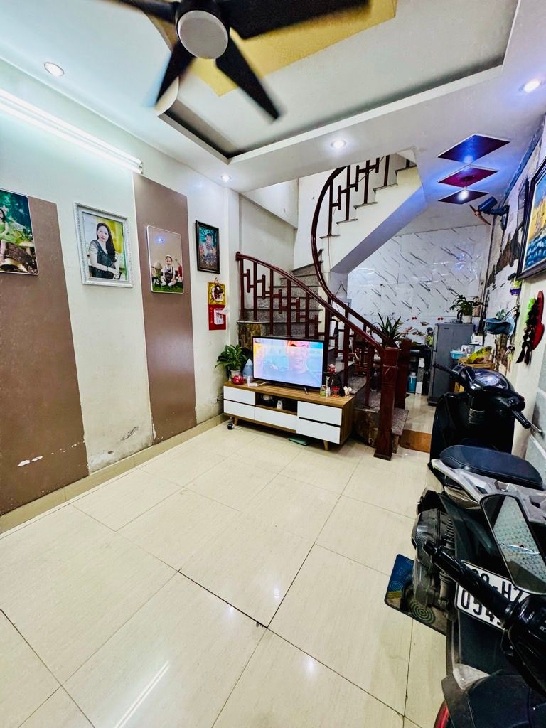 Bán nhà Nam Dư - diện tích 30m2 5 tầng - gần ô tô - giá 6,5 tỷ