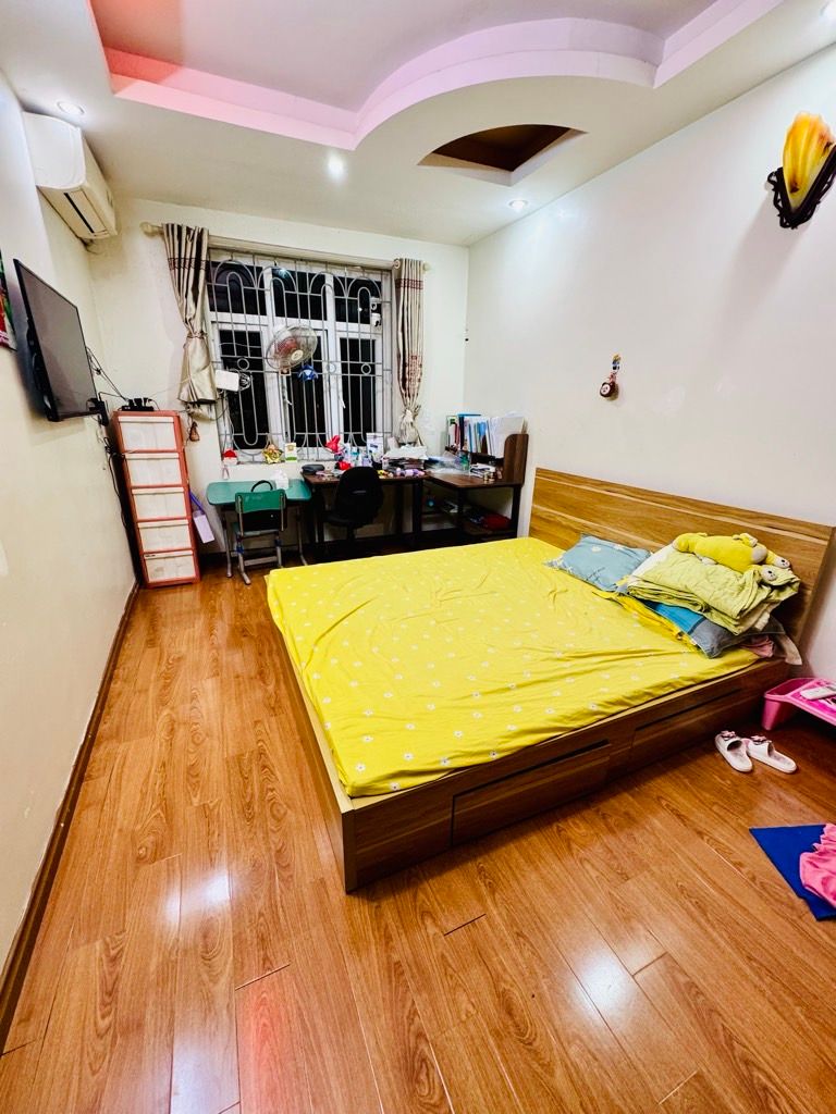 Bán nhà Nam Dư - diện tích 30m2 5 tầng - gần ô tô - giá 6,5 tỷ