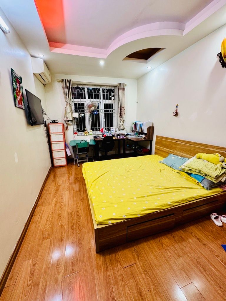 Bán nhà Nam Dư - diện tích 30m2 5 tầng - gần ô tô - giá 6,5 tỷ