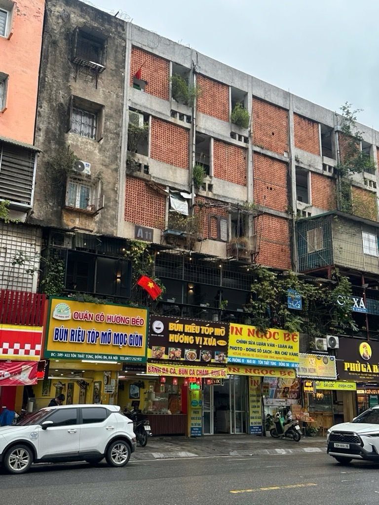 Bán nhà Tôn Thất Tùng - diện tích 32m2 1 tầng - Mặt phố kinh doanh dòng tiền tốt - giá 14,2 tỷ