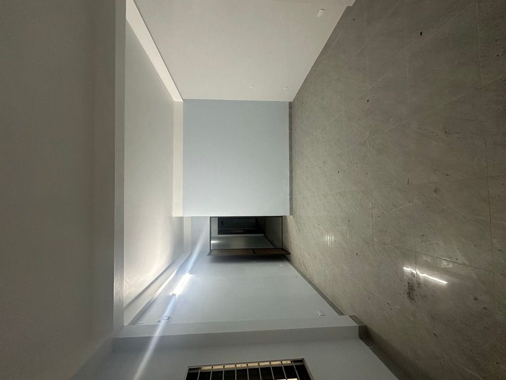 Bán nhà Lê Trọng Tấn - diện tích 76m2 4 tầng - Lô góc thoáng sáng - giá 8,1 tỷ