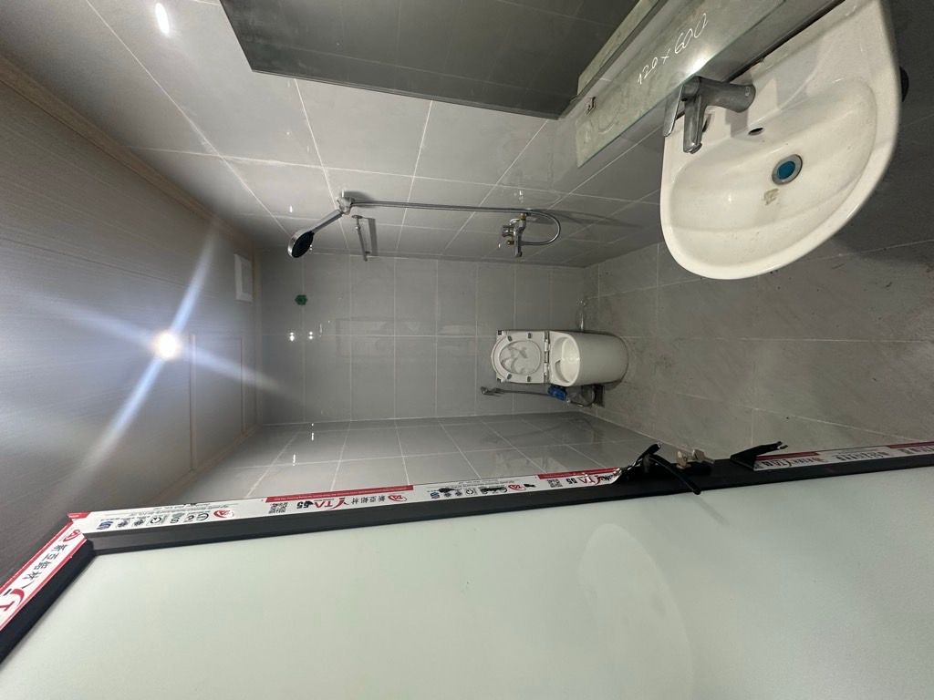 Bán nhà Lê Trọng Tấn - diện tích 76m2 4 tầng - Lô góc thoáng sáng - giá 8,1 tỷ