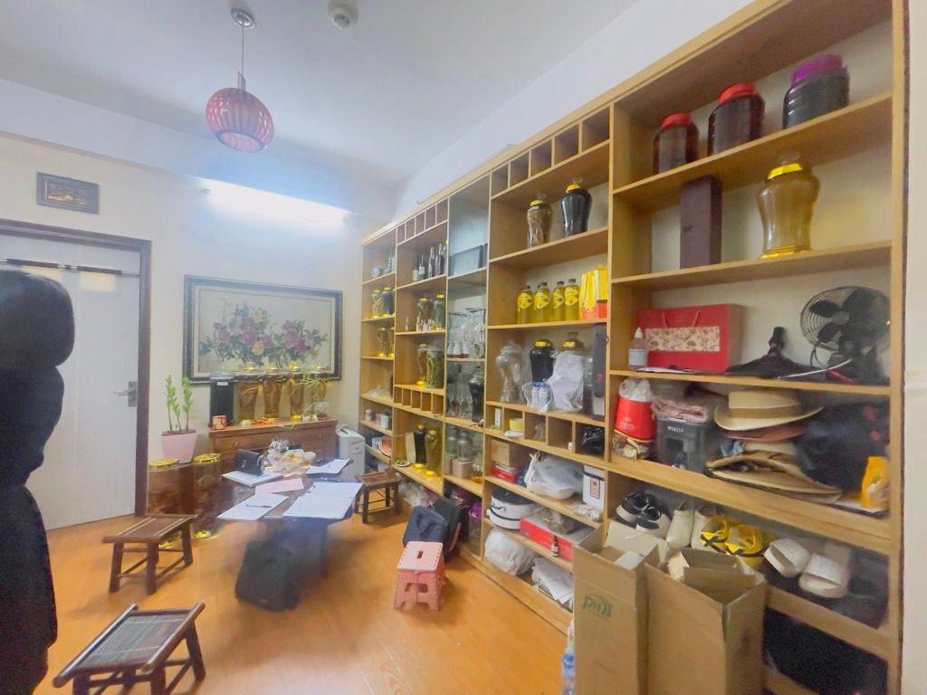 Bán nhà Tam Trinh - diện tích 59m2 3 tầng - Ô TÔ DỪNG ĐỖ NGÀY ĐÊM XUNG QUANH - giá 5,9 tỷ