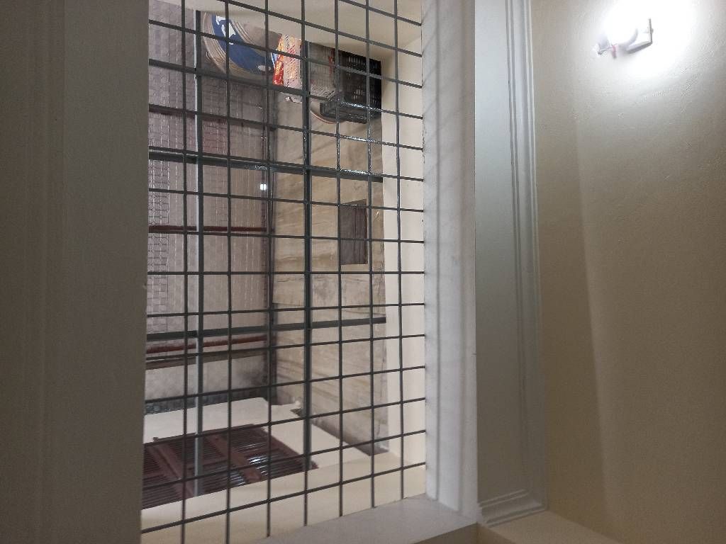 Bán nhà Tân Lạc - diện tích 61.6m2 3 tầng - ô tô đỗ cửa - giá 20,9 tỷ