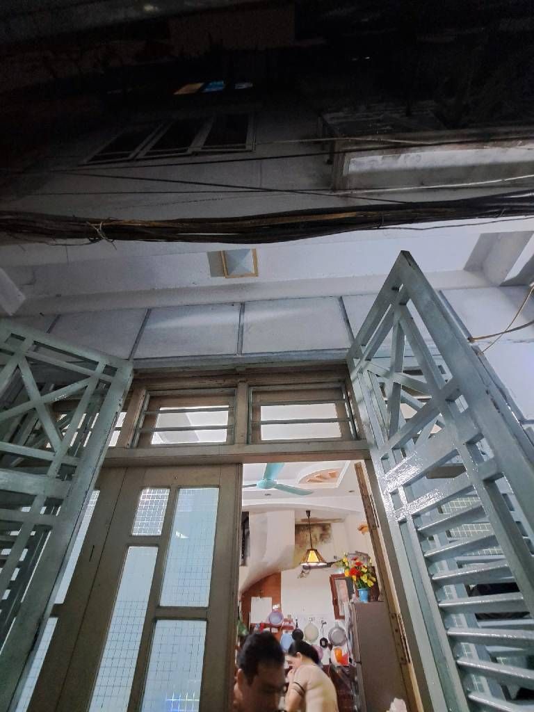 Bán nhà Lĩnh Nam - diện tích 41.5m2 5 tầng - Phân lô - giá 11,2 tỷ