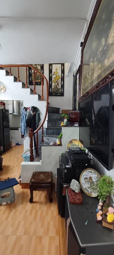 Bán nhà Lê Duẩn - diện tích 34m2 2 tầng - Nhà vị trí trung tâm - giá 5,3 tỷ