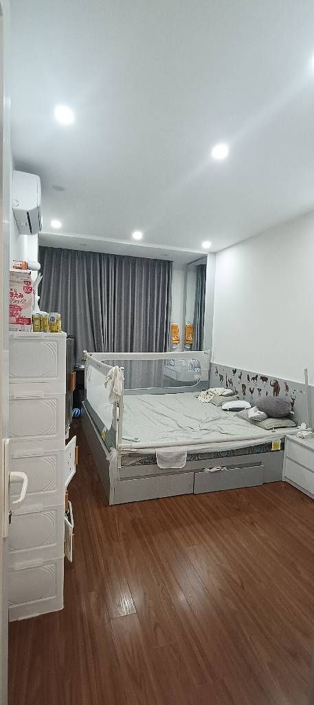 Bán nhà Nguyễn Chính - diện tích 35.5m2 4 tầng - ô tô đỗ sát phố - giá 9,5 tỷ