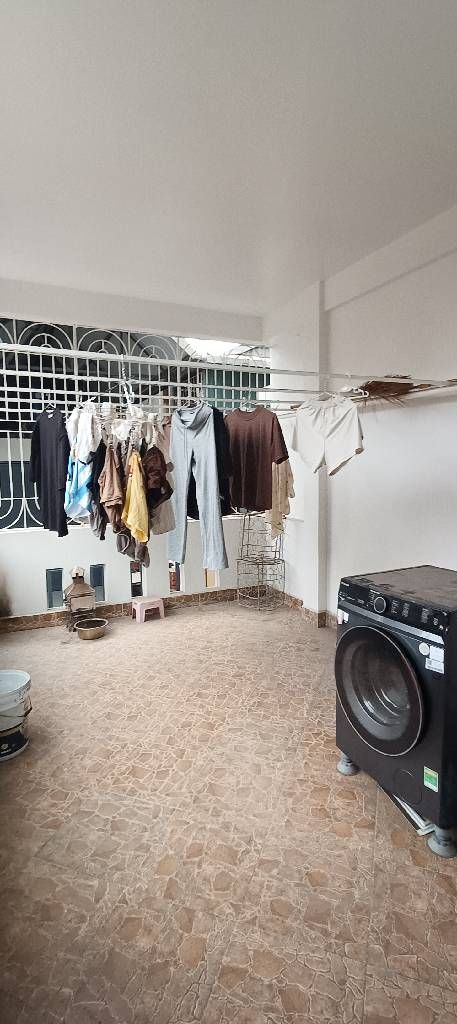 Bán nhà Nguyễn Chính - diện tích 35.5m2 4 tầng - ô tô đỗ sát phố - giá 9,5 tỷ