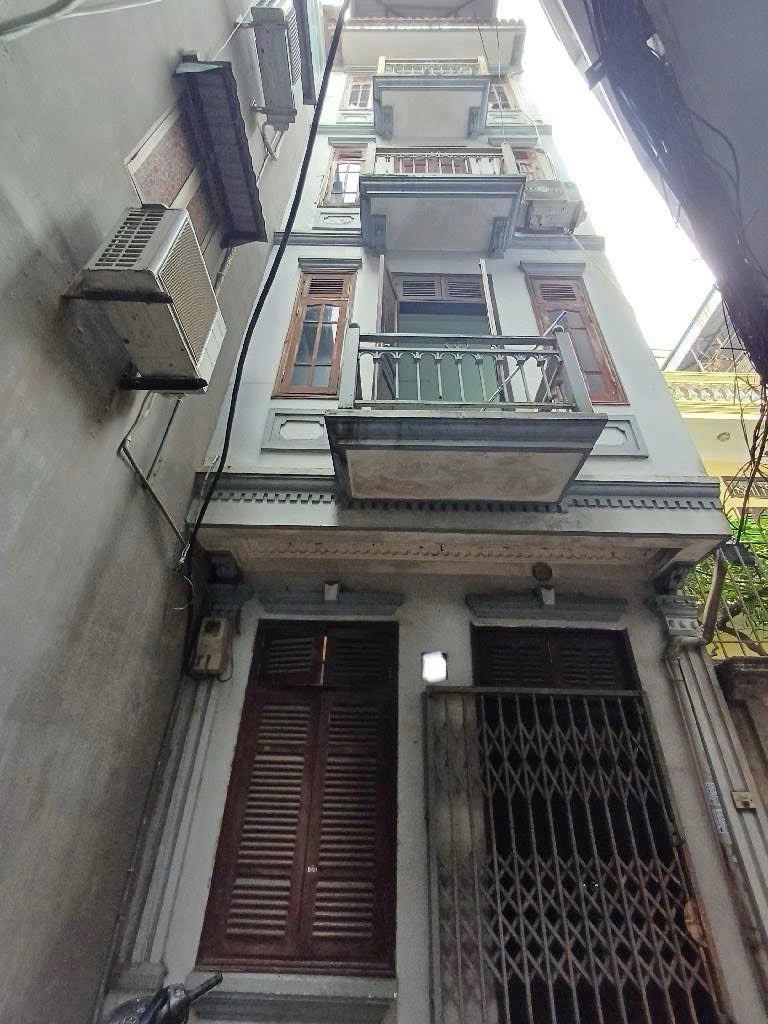 Bán nhà Phố 8/3 - diện tích 15m2 5 tầng - Nhà nhỏ tiền có vị trí đẹp - giá 4,8 tỷ