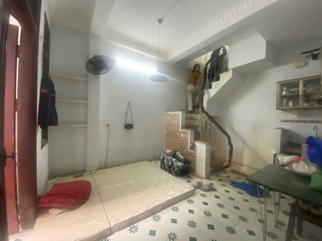 Bán nhà Phố 8/3 - diện tích 15m2 5 tầng - Nhà nhỏ tiền có vị trí đẹp - giá 4,8 tỷ