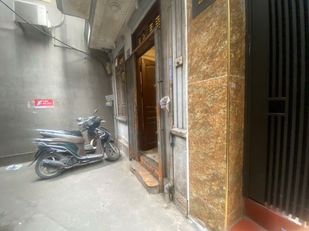 Bán nhà Phố 8/3 - diện tích 15m2 5 tầng - Nhà nhỏ tiền có vị trí đẹp - giá 4,8 tỷ