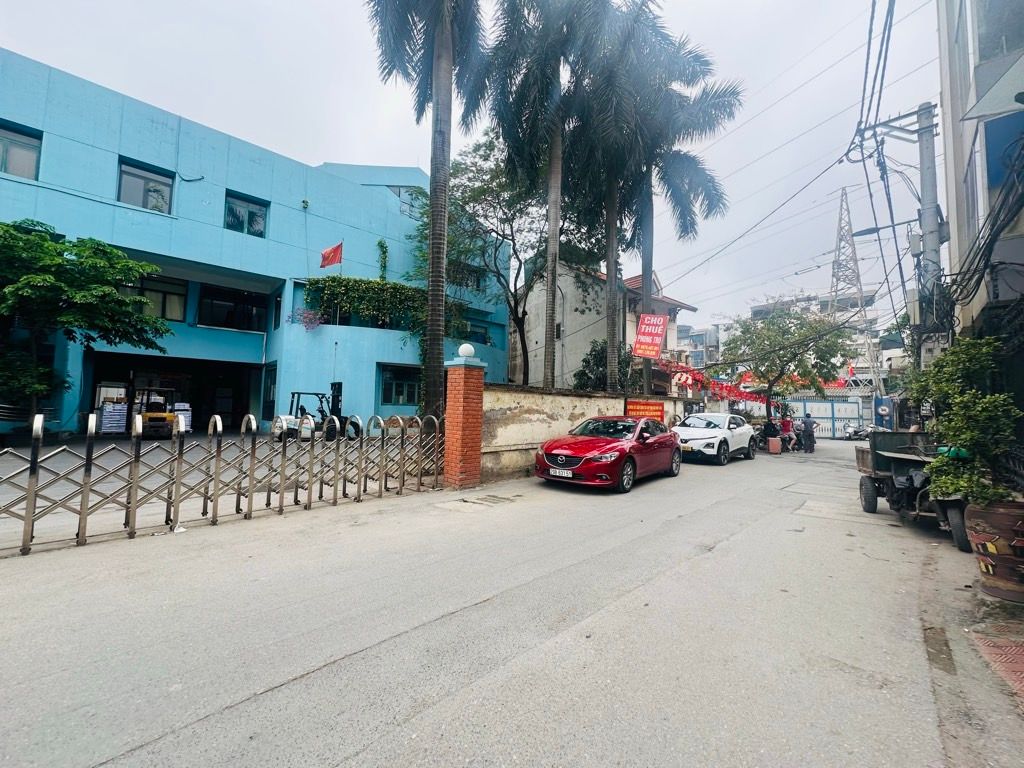 Bán nhà Khương Đình - diện tích 61m2 5 tầng - ô tô tránh - giá 17,5 tỷ