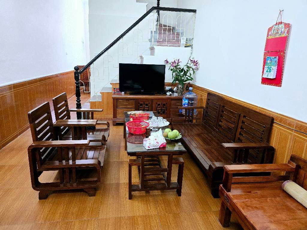 Bán nhà Nguyễn Đức Cảnh - diện tích 48m2 3 tầng - Nhà đẹp hiếm có - giá 12 tỷ