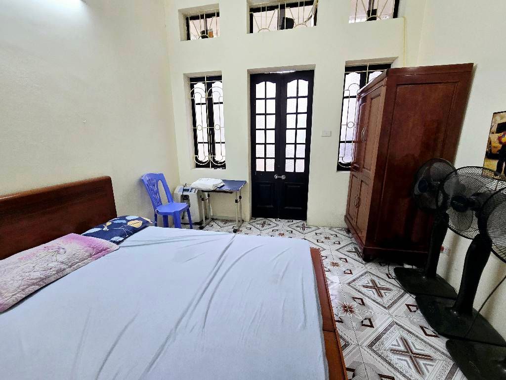 Bán nhà Nguyễn Đức Cảnh - diện tích 48m2 3 tầng - Nhà đẹp hiếm có - giá 12 tỷ