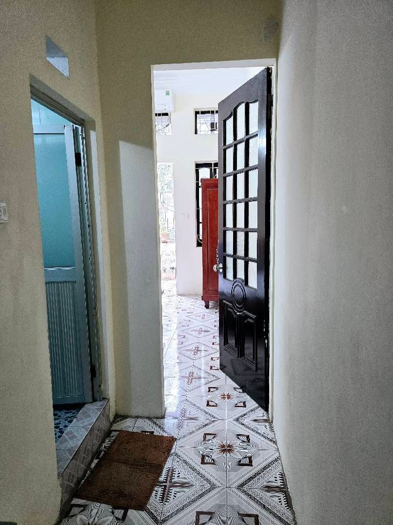 Bán nhà Nguyễn Đức Cảnh - diện tích 48m2 3 tầng - Nhà đẹp hiếm có - giá 12 tỷ