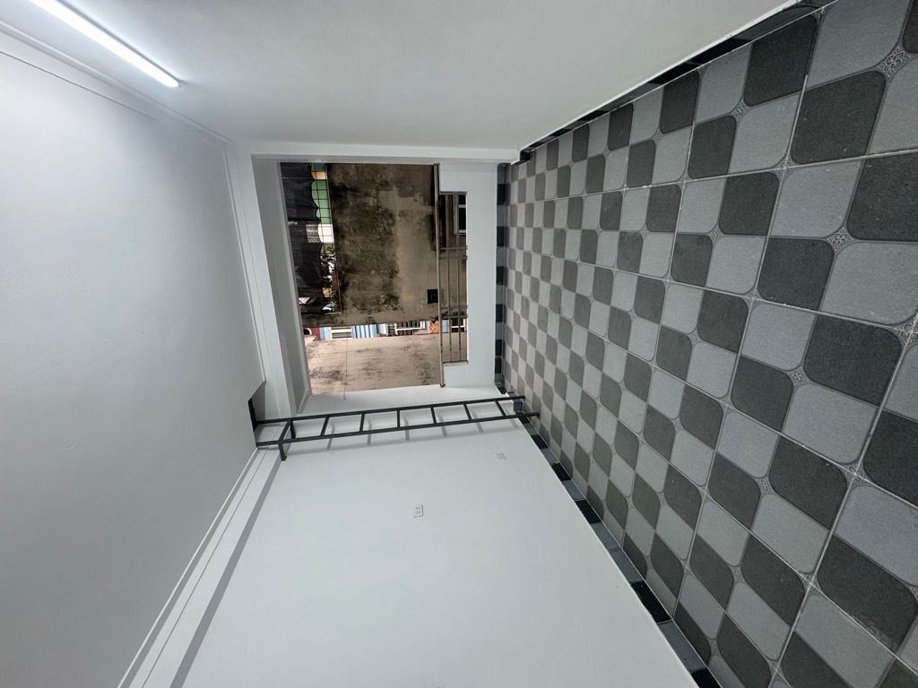 Bán nhà Kim Giang - diện tích 31.7m2 5 tầng - SIÊU PHẨM - FULL NỘI THẤT ĐẸP LUNG LINH VỀ Ở NGAY - giá 9,2 tỷ