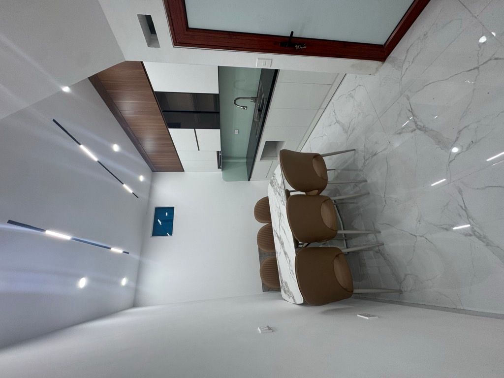 Bán nhà Kim Giang - diện tích 31.7m2 5 tầng - SIÊU PHẨM - FULL NỘI THẤT ĐẸP LUNG LINH VỀ Ở NGAY - giá 9,2 tỷ