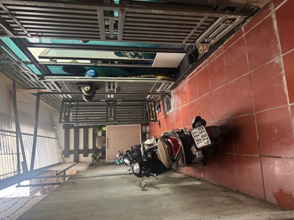 Bán nhà Kim Giang - diện tích 31.7m2 5 tầng - SIÊU PHẨM - FULL NỘI THẤT ĐẸP LUNG LINH VỀ Ở NGAY - giá 9,2 tỷ