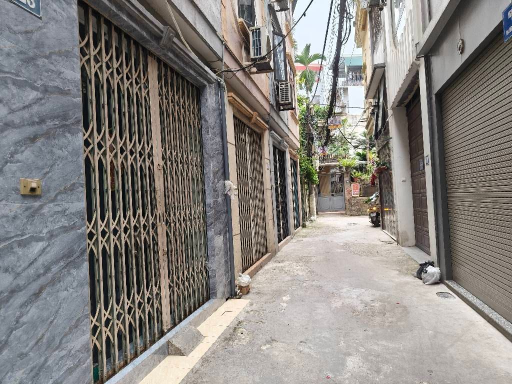 Bán nhà Lĩnh Nam - diện tích 36m2 2 tầng - Hàng hiếm chưa đến 6 tỷ - giá 5,85 tỷ