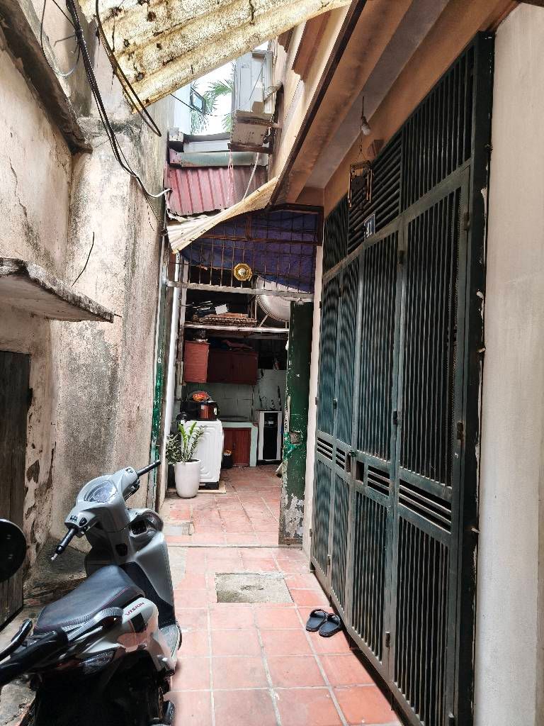 Bán nhà Lĩnh Nam - diện tích 36m2 2 tầng - Hàng hiếm chưa đến 6 tỷ - giá 5,85 tỷ