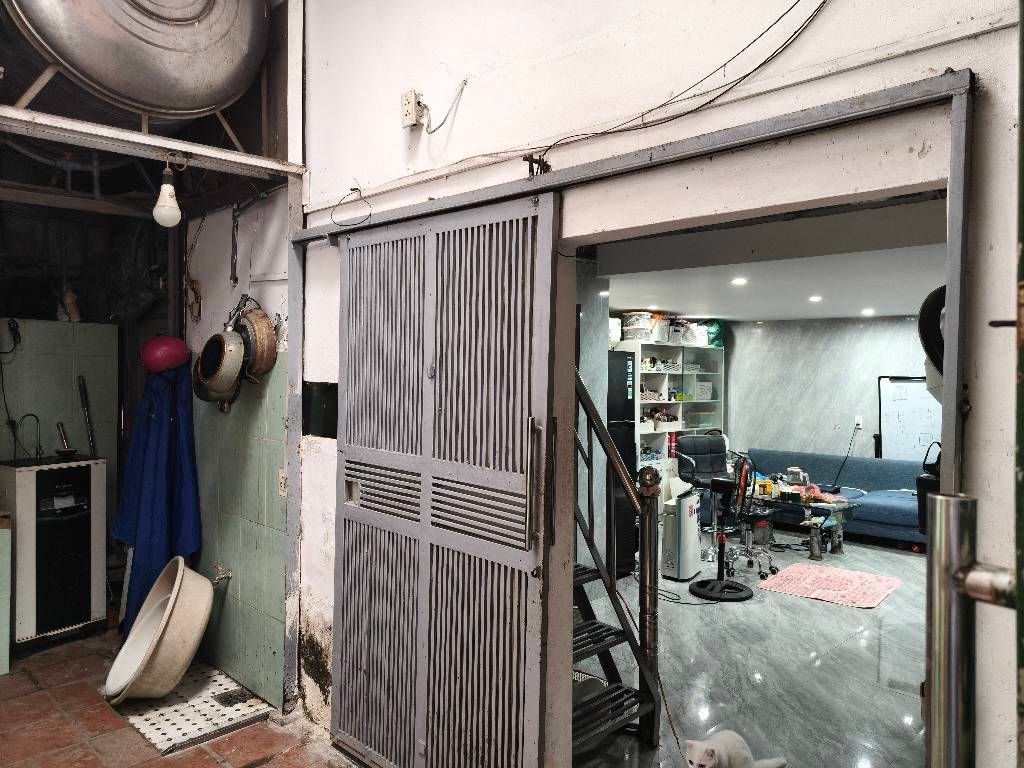 Bán nhà Lĩnh Nam - diện tích 36m2 2 tầng - Hàng hiếm chưa đến 6 tỷ - giá 5,85 tỷ