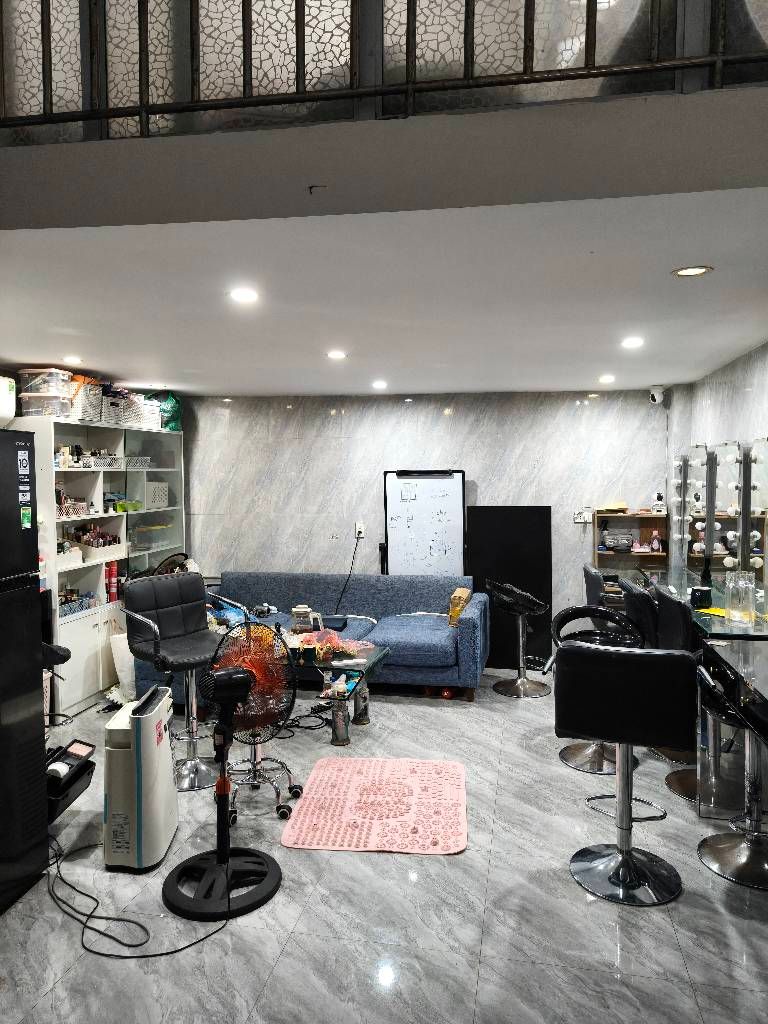 Bán nhà Lĩnh Nam - diện tích 36m2 2 tầng - Hàng hiếm chưa đến 6 tỷ - giá 5,85 tỷ