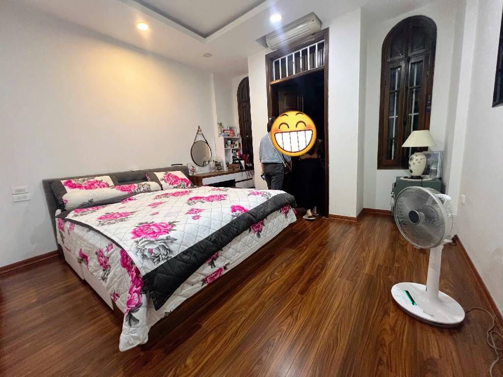 Bán nhà Nguyễn Trãi - diện tích 45.7m2 6 tầng - Gara ô tô, ngõ ô tô tải - giá 22,5 tỷ