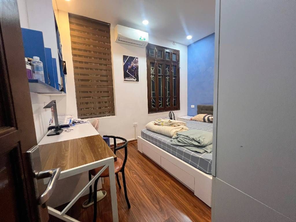 Bán nhà Nguyễn Trãi - diện tích 45.7m2 6 tầng - Gara ô tô, ngõ ô tô tải - giá 22,5 tỷ