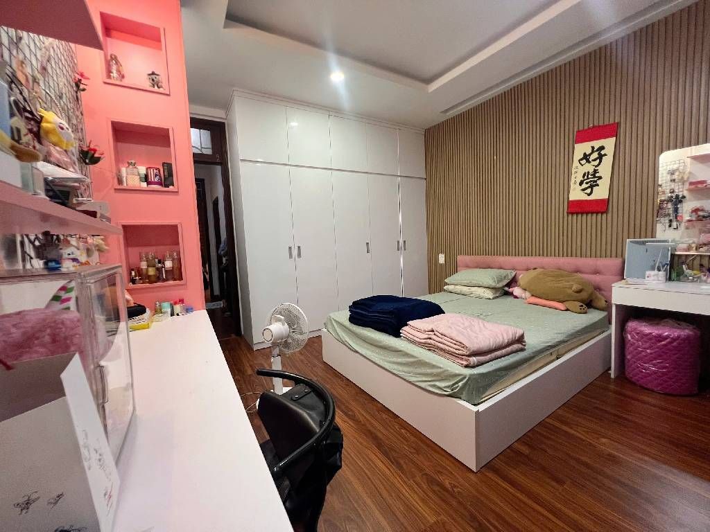 Bán nhà Nguyễn Trãi - diện tích 45.7m2 6 tầng - Gara ô tô, ngõ ô tô tải - giá 22,5 tỷ