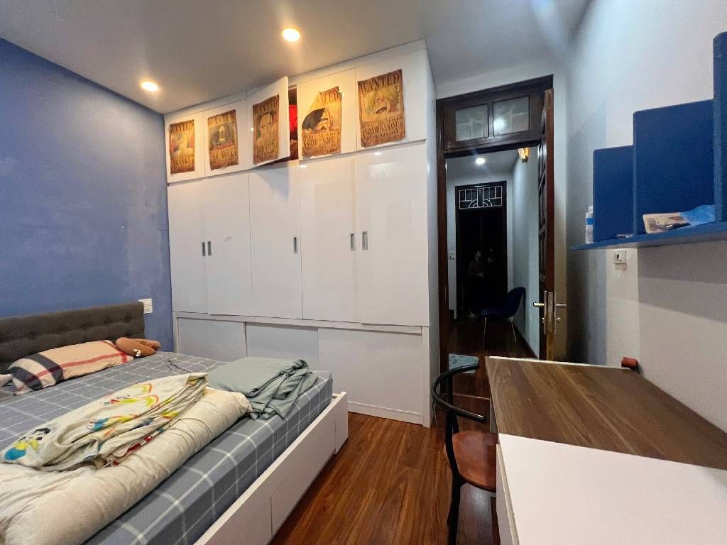 Bán nhà Nguyễn Trãi - diện tích 45.7m2 6 tầng - Gara ô tô, ngõ ô tô tải - giá 22,5 tỷ