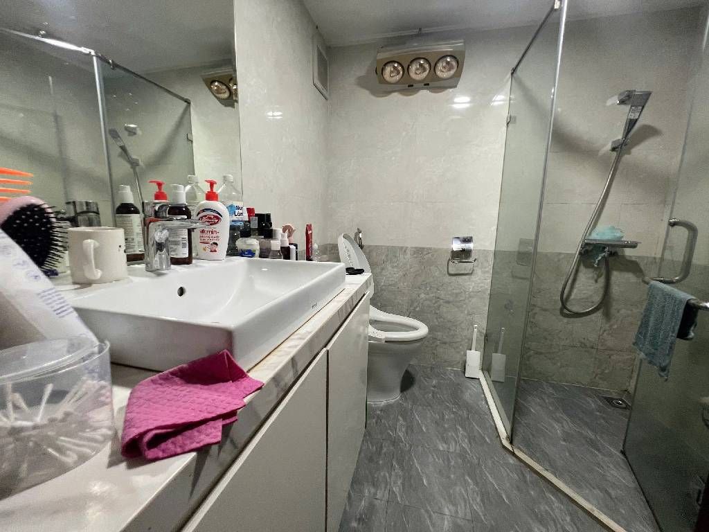 Bán nhà Nguyễn Trãi - diện tích 45.7m2 6 tầng - Gara ô tô, ngõ ô tô tải - giá 22,5 tỷ