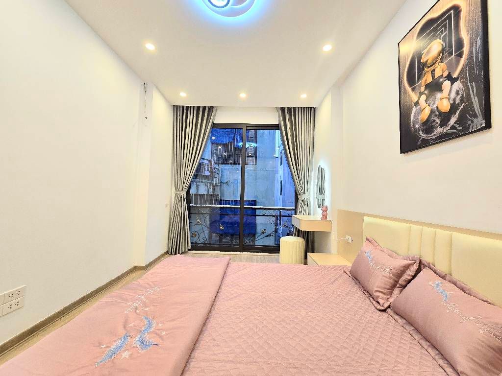 Bán nhà Giáp Nhị - diện tích 30m2 6 tầng - gần ô tô - giá 7,9 tỷ