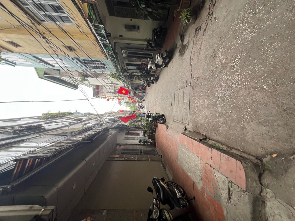 Bán nhà Tân Mai - diện tích 16m2 4 tầng - Ngõ nông thông - giá 5,6 tỷ