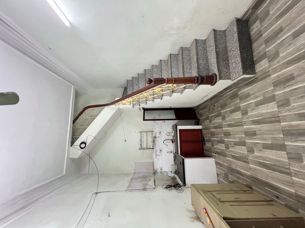 Bán nhà Tân Mai - diện tích 16m2 4 tầng - Ngõ nông thông - giá 5,6 tỷ