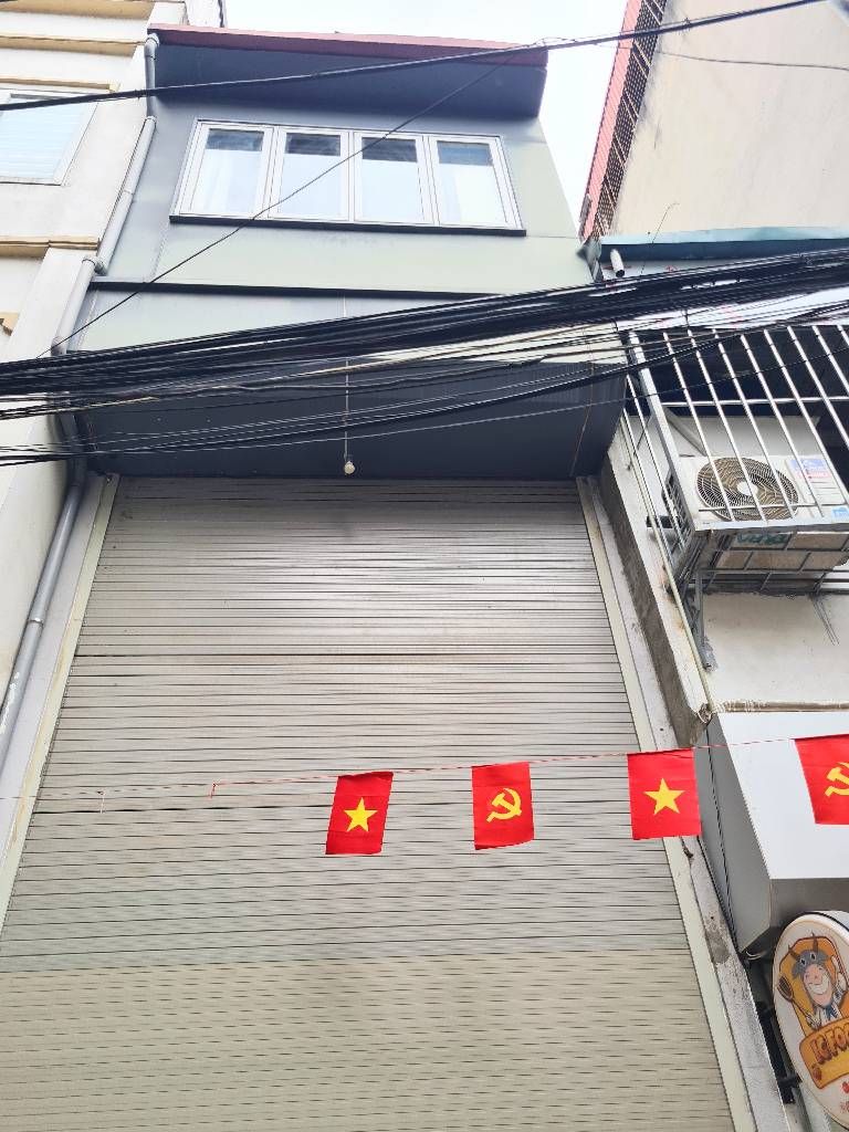 Bán nhà Thịnh Quang - diện tích 26,1m2 3 tầng - Ô TÔ TRÁNH - giá 7,1 tỷ