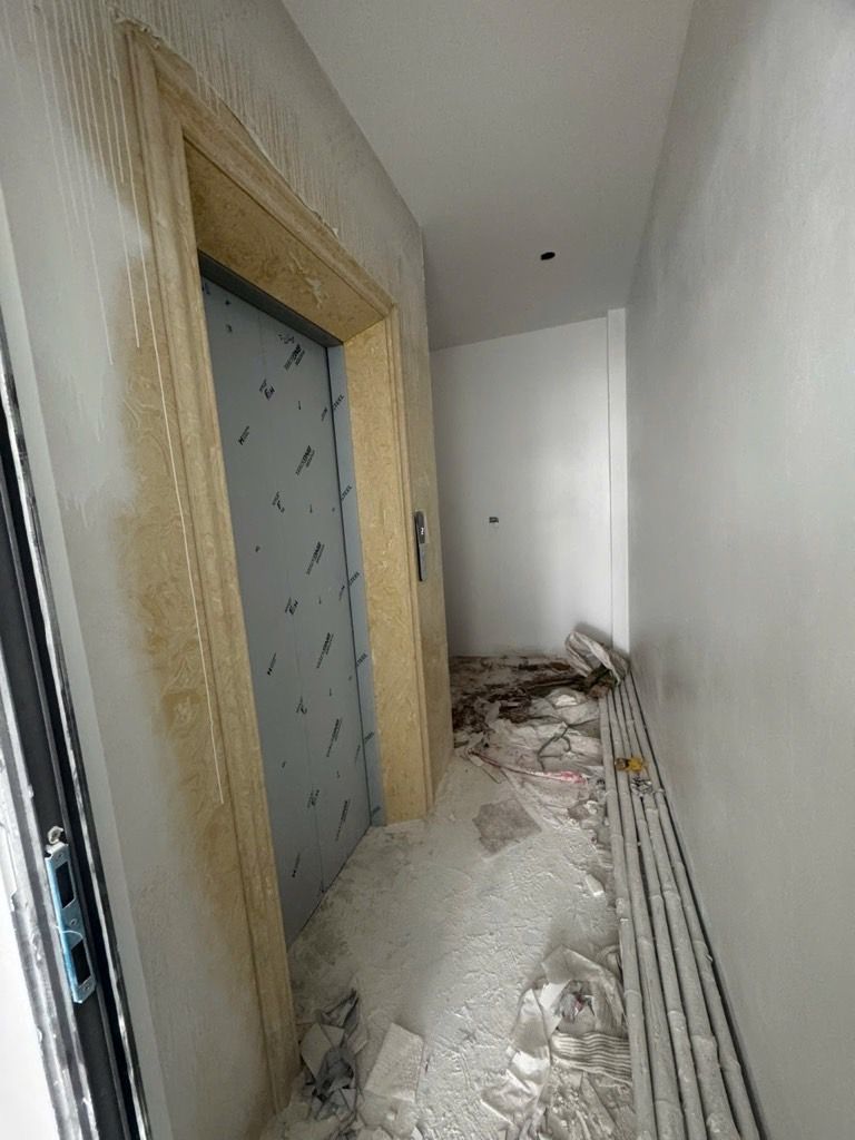 Bán nhà Vĩnh Hưng - diện tích 42m2 5 tầng - Nhà mới, thang máy - giá 9,8 tỷ