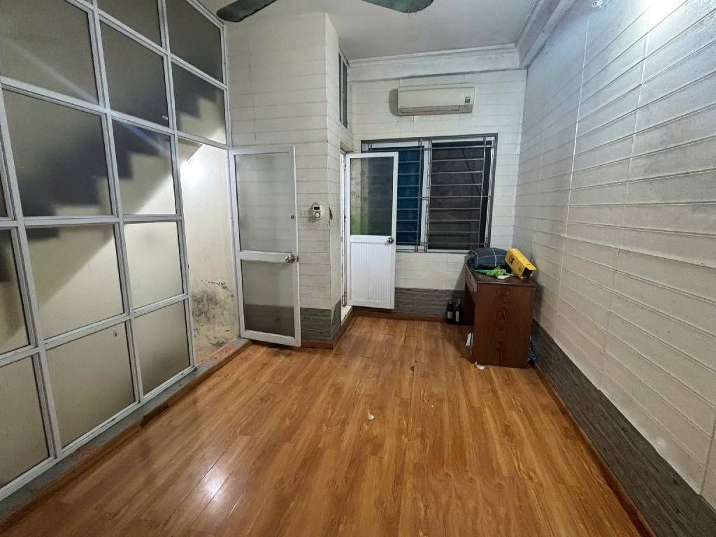 Bán nhà Văn Hương - diện tích 15m2 3 tầng - Mặt tiền 4m - giá 4,05 tỷ