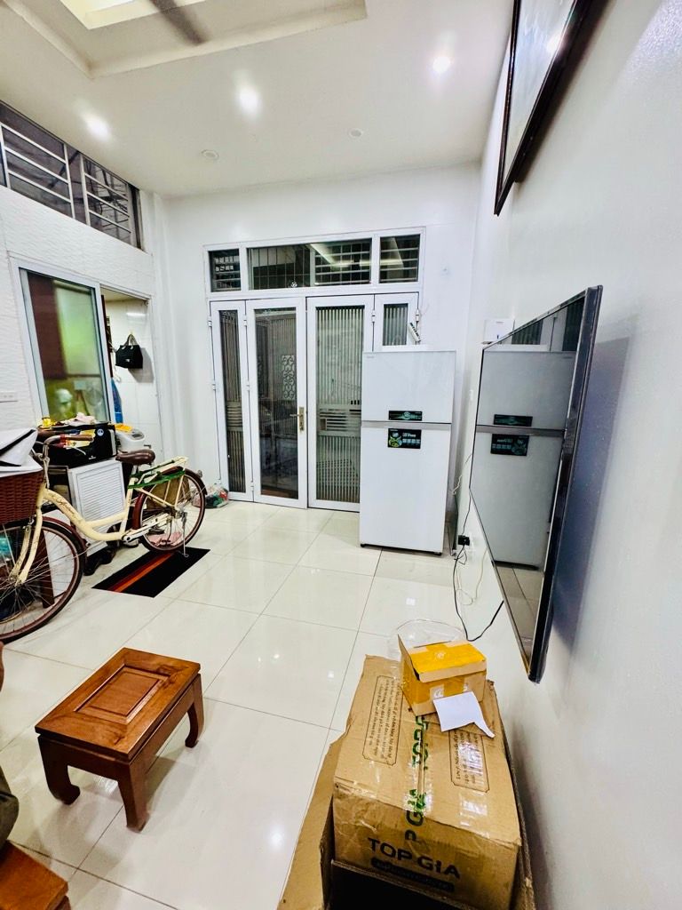 Bán nhà Thịnh Liệt - diện tích 23,5m2 5 tầng - Nhà dân xây nhỏ xinh - giá 6,5 tỷ