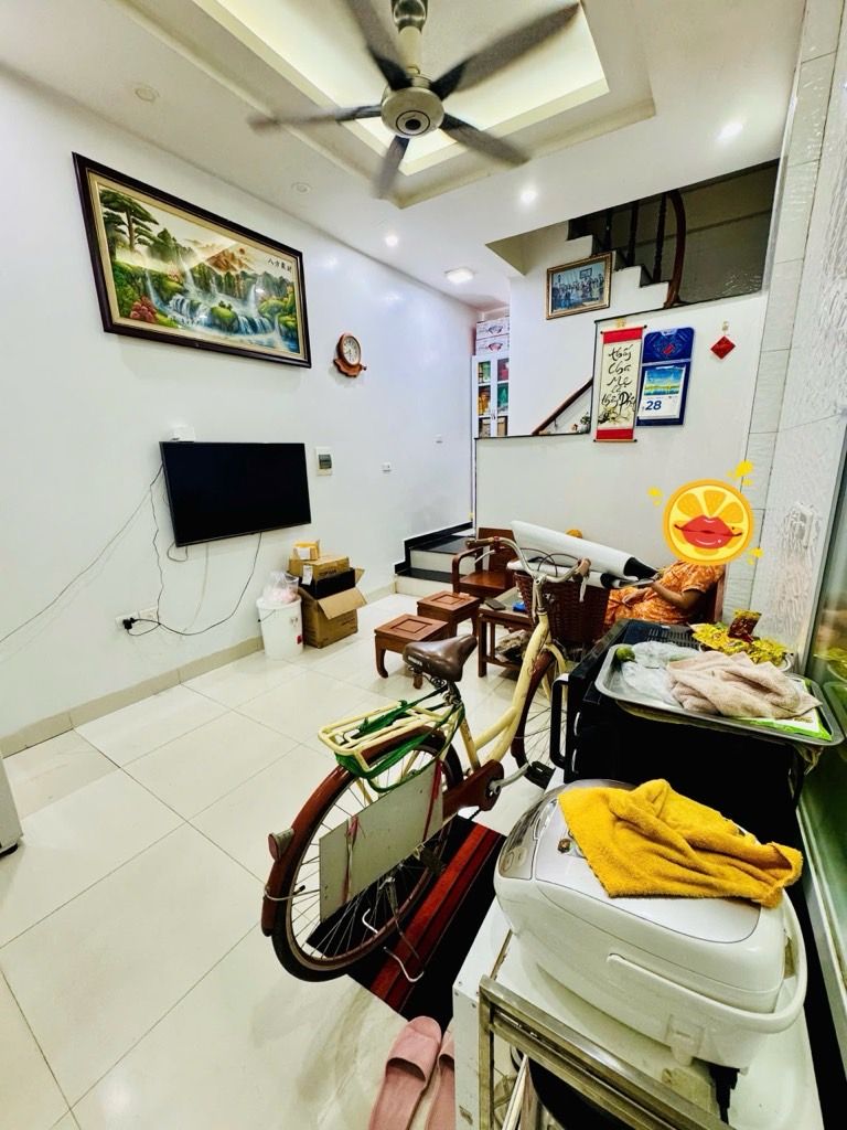 Bán nhà Thịnh Liệt - diện tích 23,5m2 5 tầng - Nhà dân xây nhỏ xinh - giá 6,5 tỷ