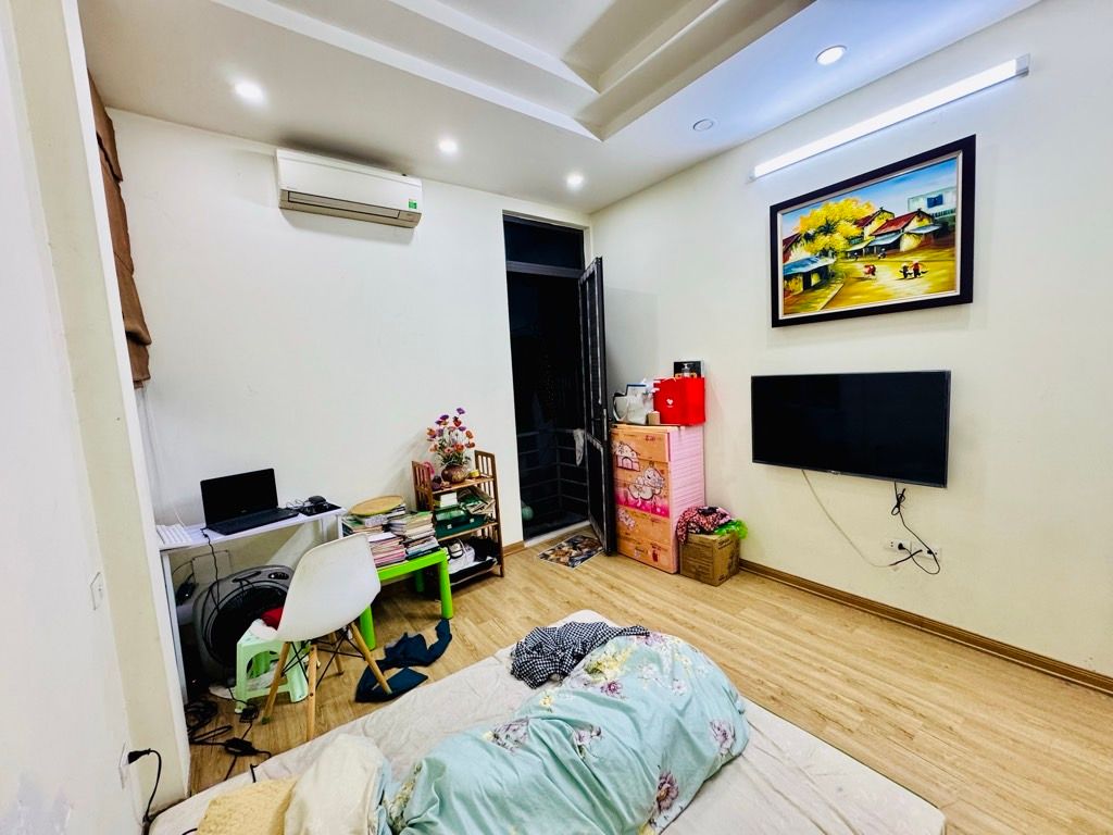 Bán nhà Thịnh Liệt - diện tích 23,5m2 5 tầng - Nhà dân xây nhỏ xinh - giá 6,5 tỷ