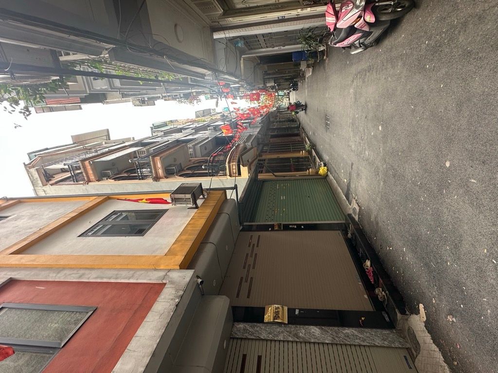 Bán nhà Dương Văn Bé - diện tích 40m2 1 tầng - đất phân lô khu vực vip - giá 10,5 tỷ