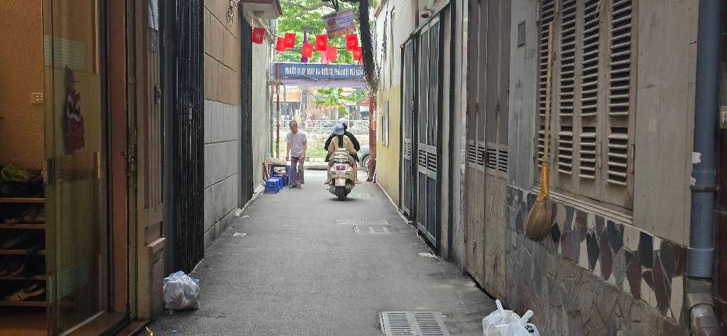 Bán nhà Khương Đình - diện tích 47m2 4 tầng - Cực hiếm sát phố - giá 15,6 tỷ