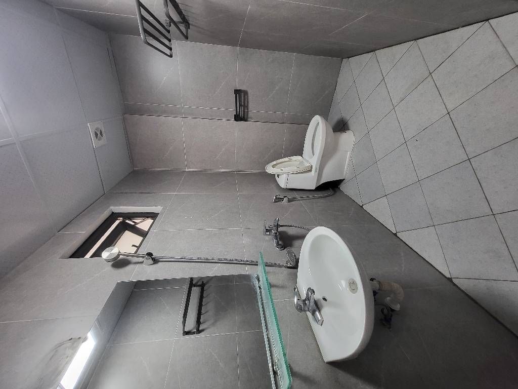 Bán nhà Kim Ngưu - diện tích 30m2 5 tầng - ô tô đỗ cửa - giá 9,8 tỷ