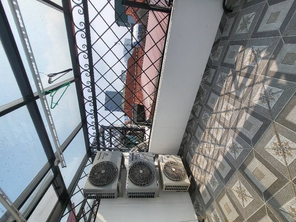 Bán nhà Kim Ngưu - diện tích 30m2 5 tầng - ô tô đỗ cửa - giá 9,8 tỷ