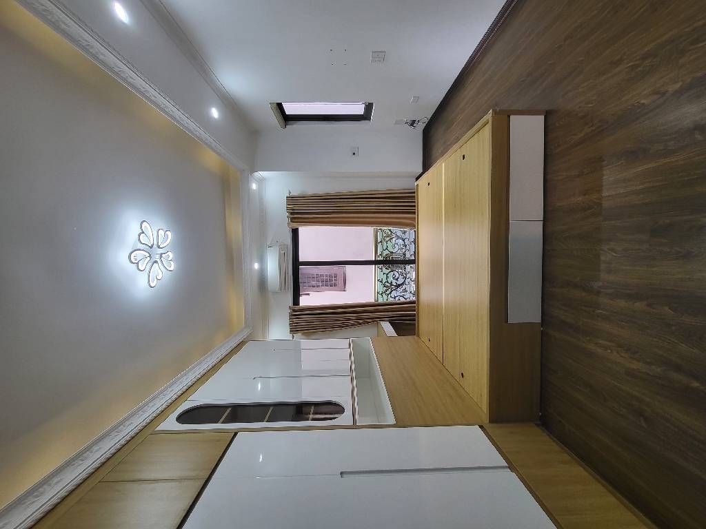 Bán nhà Kim Ngưu - diện tích 30m2 5 tầng - ô tô đỗ cửa - giá 9,8 tỷ