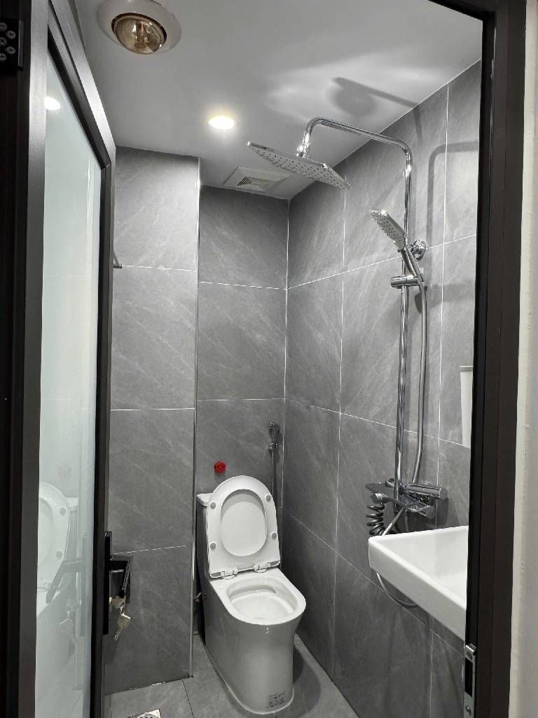 Bán nhà Đông Hưng - diện tích 31m2 4 tầng - ô tô qua lại - giá 4,7 tỷ