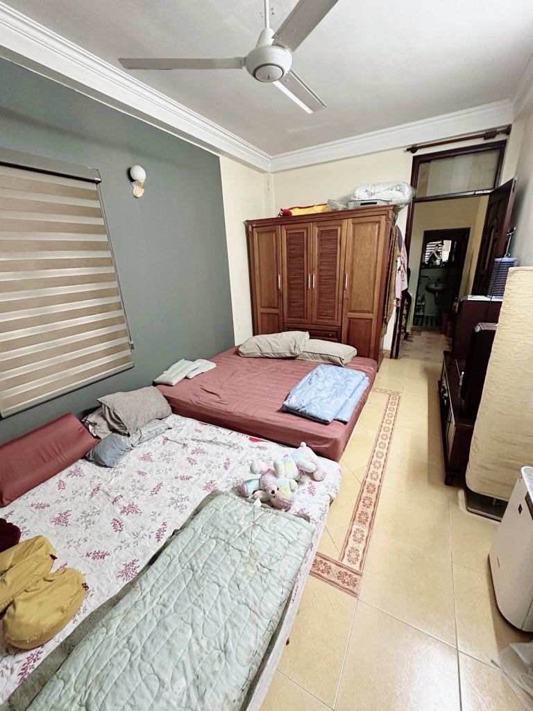 Bán nhà Thổ Quan - diện tích 26,6m2 5 tầng - Lô góc, ngõ nông - giá 7 tỷ