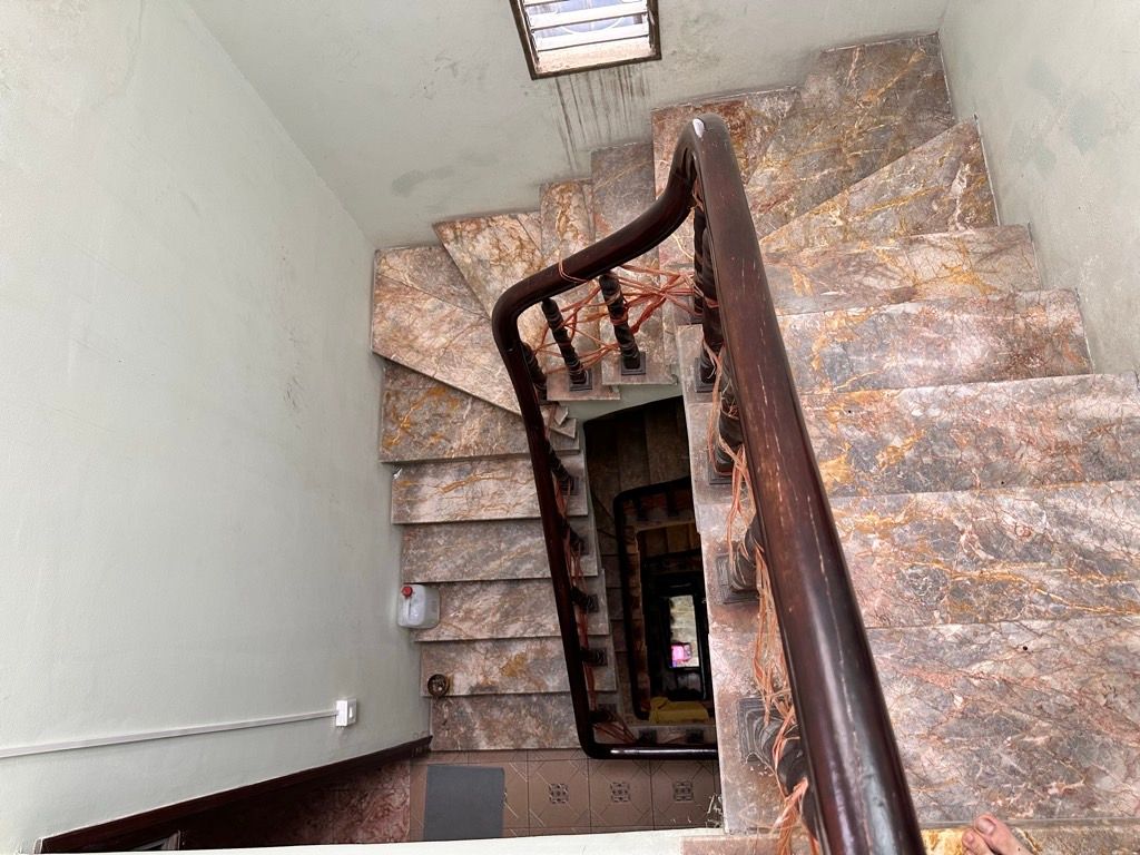 Bán nhà Thổ Quan - diện tích 26,6m2 5 tầng - Lô góc, ngõ nông - giá 7 tỷ